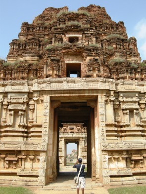 entrance gate vithal temple hampi